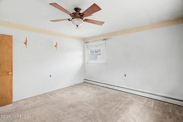 658 Jamaica Boulevard, Toms River, NJ 08757
