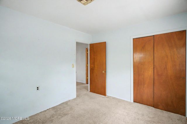 658 Jamaica Boulevard, Toms River, NJ 08757
