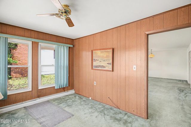 658 Jamaica Boulevard, Toms River, NJ 08757