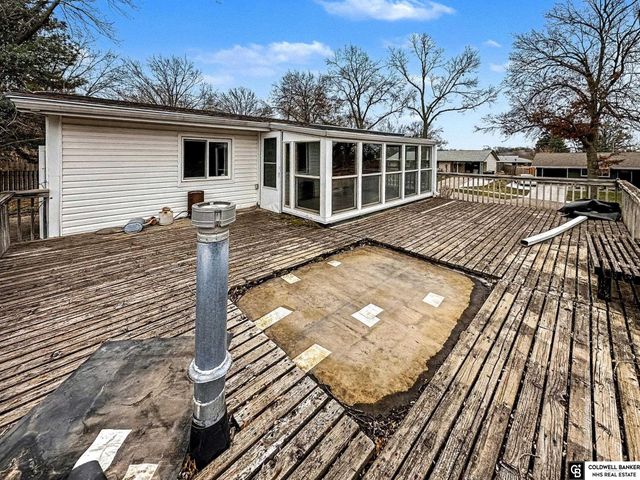 6700 S Bermuda Drive, Lincoln, NE 68506