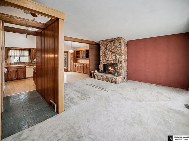 6700 S Bermuda Drive, Lincoln, NE 68506