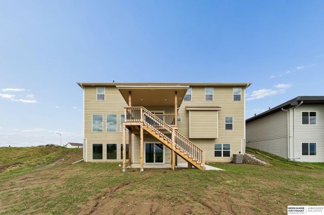 6327 N 207 Street, Elkhorn, NE 68022