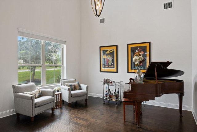 215 Lodestone LN, Austin, TX 78738