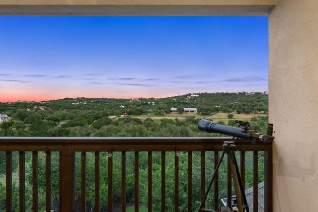 215 Lodestone LN, Austin, TX 78738