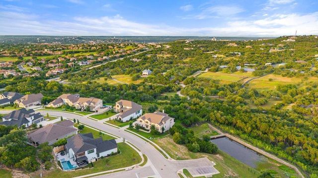 215 Lodestone LN, Austin, TX 78738
