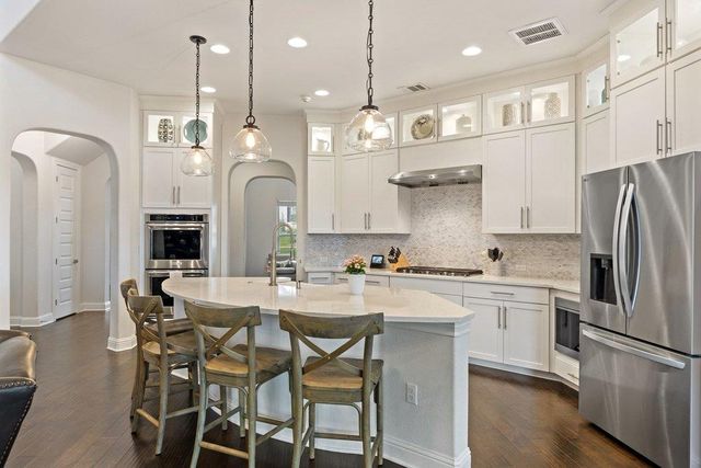 215 Lodestone LN, Austin, TX 78738