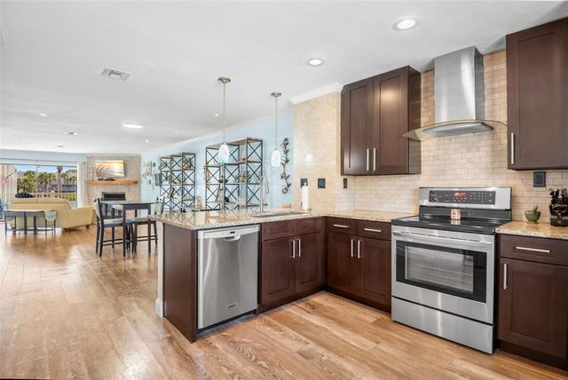 12320 CAPRI CIRCLE N 404, Treasure Island, FL 33706