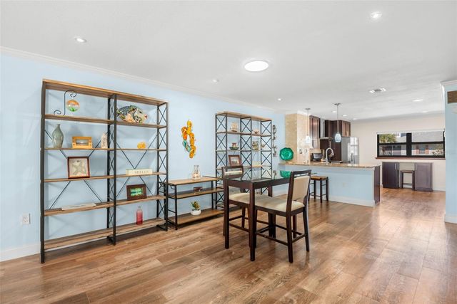 12320 CAPRI CIRCLE N 404, Treasure Island, FL 33706