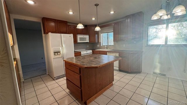 3085 S Pagosa Street, Aurora, CO 80013