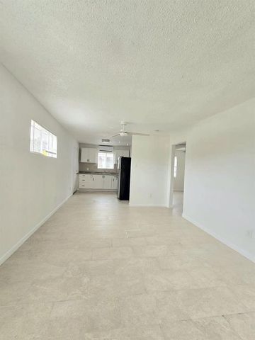 3823 Mount Pleasant St, Houston, TX 77021