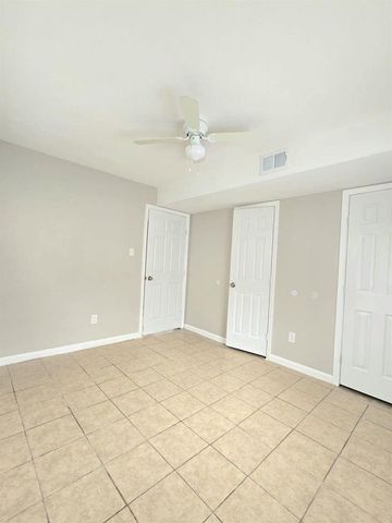 3823 Mount Pleasant St, Houston, TX 77021
