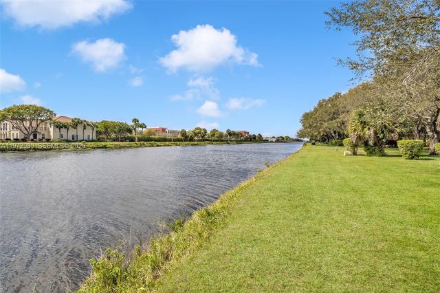 3014 SW 21st Ter 352C, Delray Beach, FL 33445