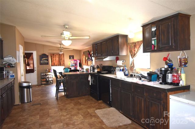 3149 Alden Starnes Road, Granite Falls, NC 28630