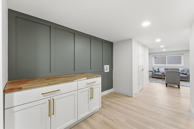 11635 S Bishop Street, Chicago, IL 60643