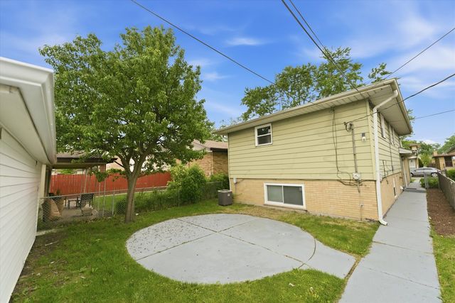11635 S Bishop Street, Chicago, IL 60643