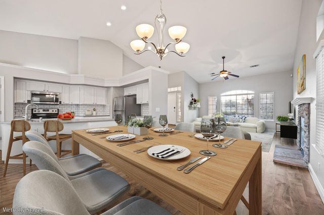 9786 N Backer Avenue, Fresno, CA 93720