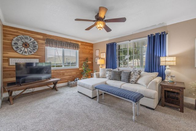 23166 Rd 238, Lindsay, CA 93247