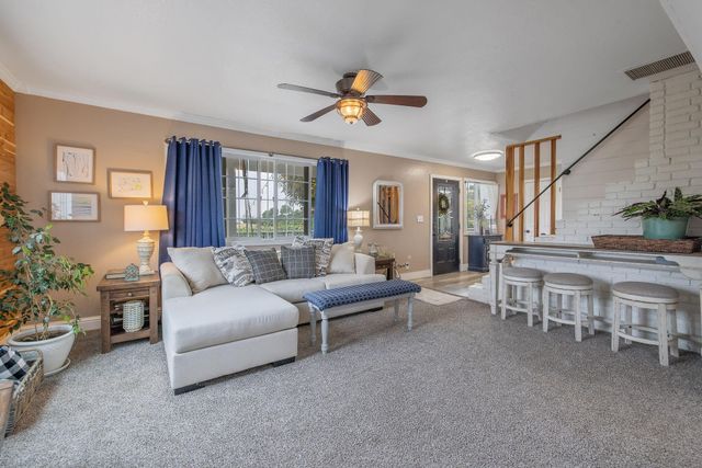 23166 Rd 238, Lindsay, CA 93247