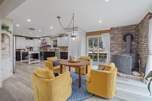 23166 Rd 238, Lindsay, CA 93247