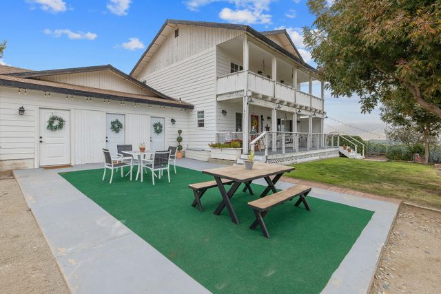 23166 Rd 238, Lindsay, CA 93247