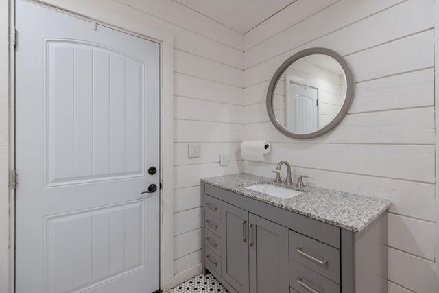 23166 Rd 238, Lindsay, CA 93247