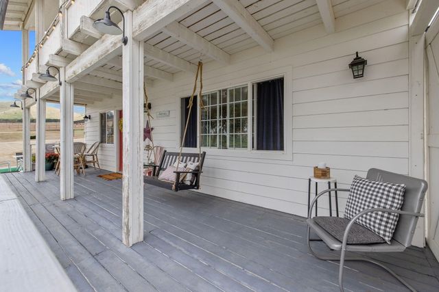 23166 Rd 238, Lindsay, CA 93247