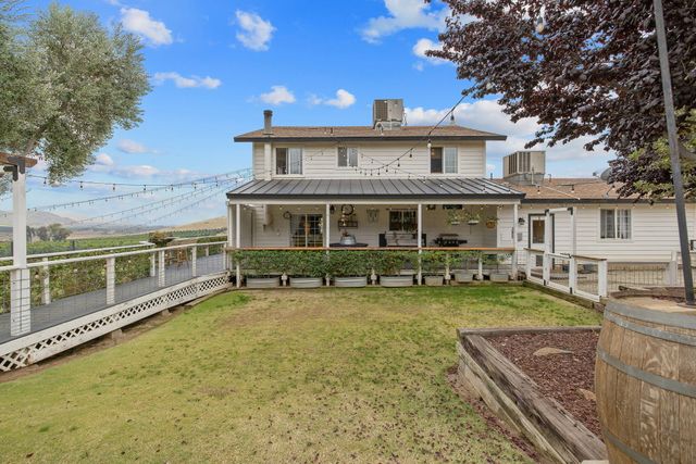 23166 Rd 238, Lindsay, CA 93247