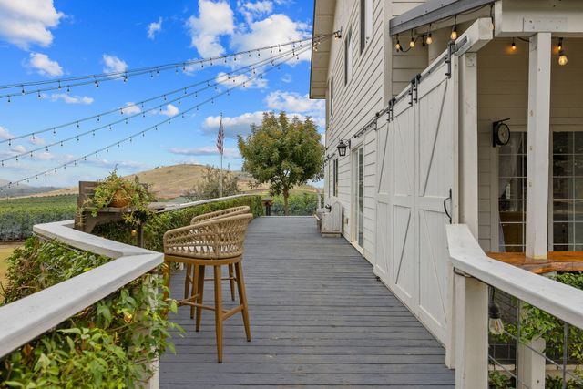 23166 Rd 238, Lindsay, CA 93247