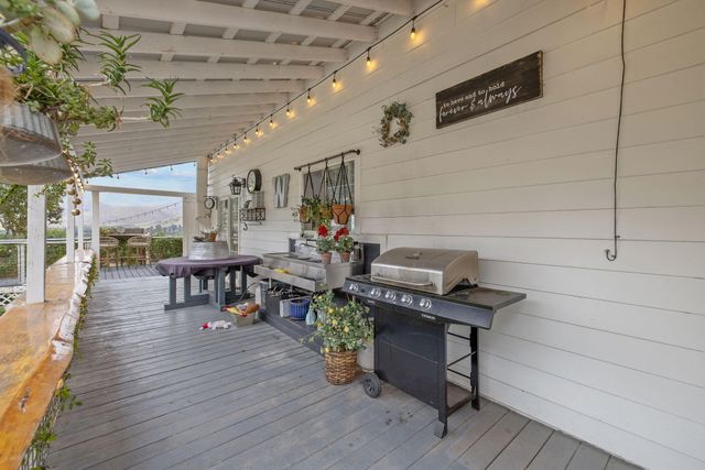 23166 Rd 238, Lindsay, CA 93247