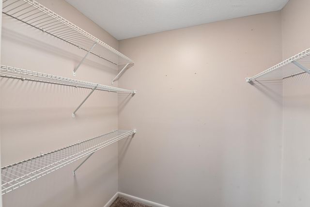 33 Rio Grande Circle, 9, Florence, KY 41042