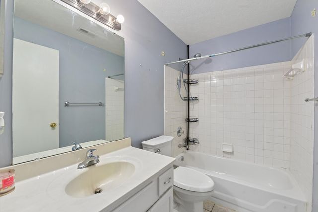 33 Rio Grande Circle, 9, Florence, KY 41042