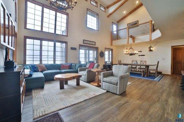 46024 238th St, Wentworth, SD 57075
