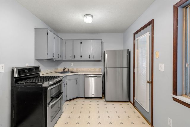 103 Esta, Plymouth, MA 02360