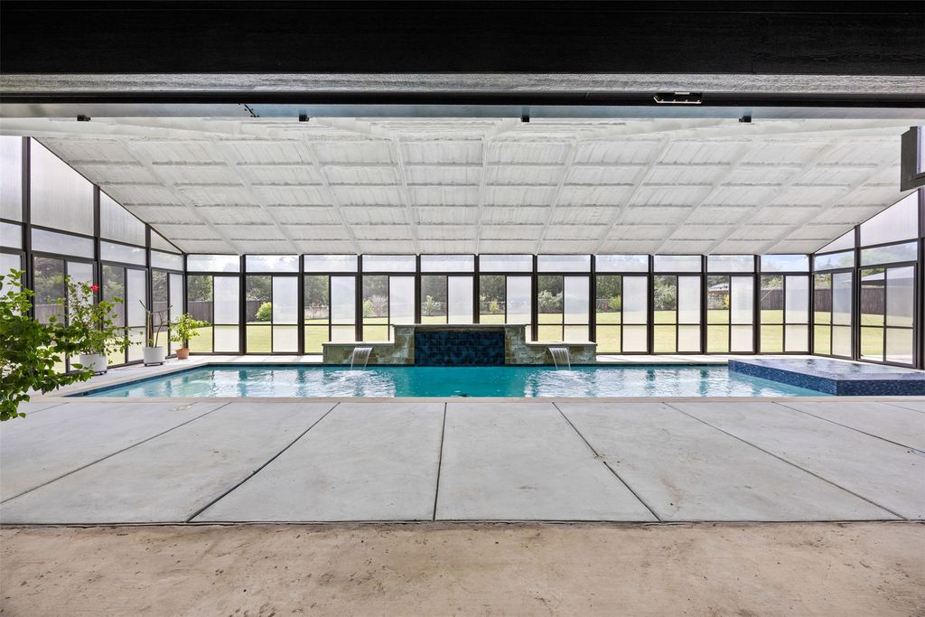 1730 Lone Elm Road, Waxahachie, TX 75167