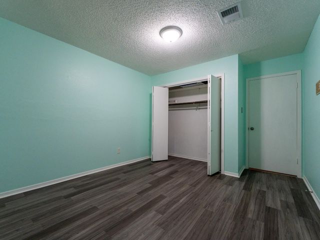 13015 Advance Dr, Houston, TX 77065