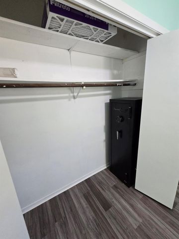 13015 Advance Dr, Houston, TX 77065