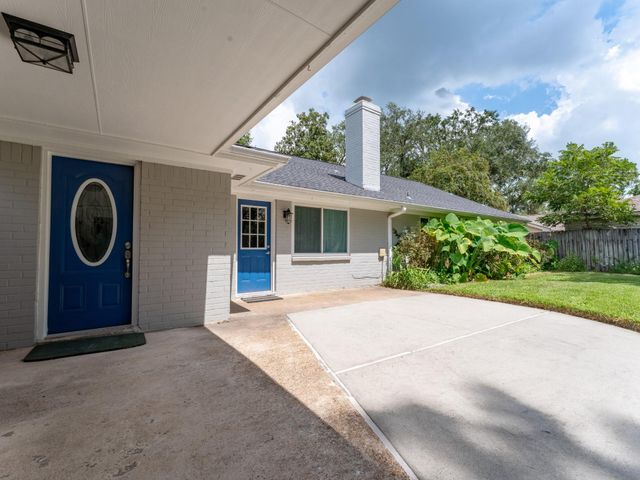 13015 Advance Dr, Houston, TX 77065