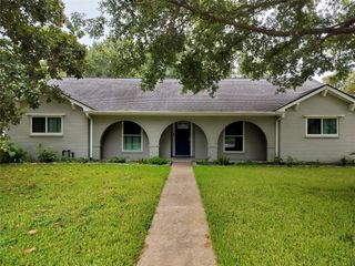 13015 Advance Dr, Houston, TX 77065