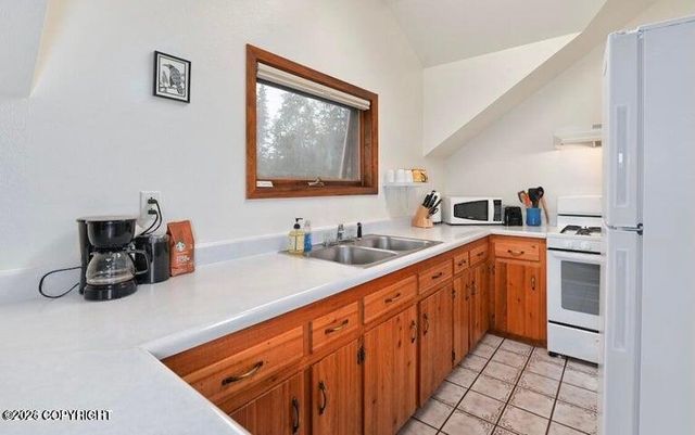 37905 Hall Road, Sterling, AK 99669