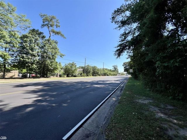 701 Executive Park Drive, Mobile, AL 36606