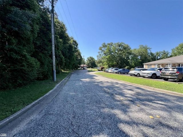 701 Executive Park Drive, Mobile, AL 36606