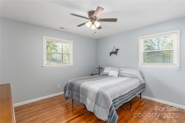 65 Lakeview Street, Clyde, NC 28721