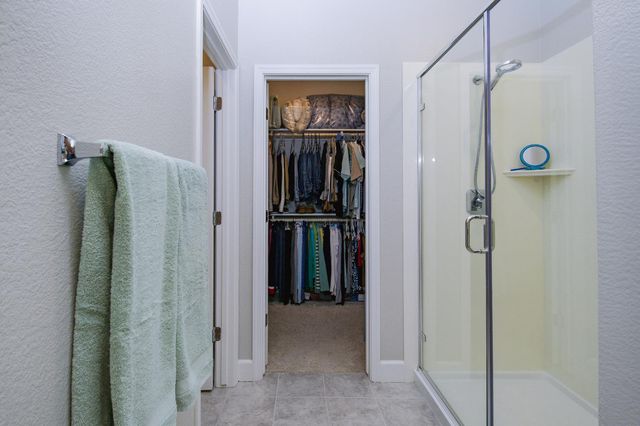 484 Pinehurst St, Manteca, CA 95336