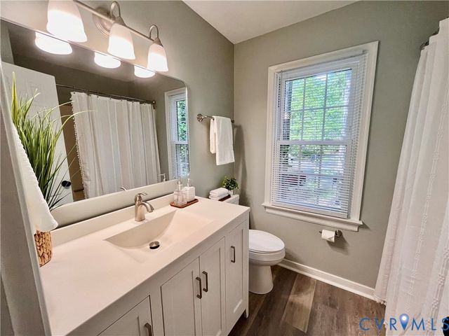 13700 Watkins Glen Rd, Midlothian, VA 23112