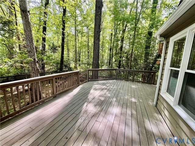 13700 Watkins Glen Rd, Midlothian, VA 23112