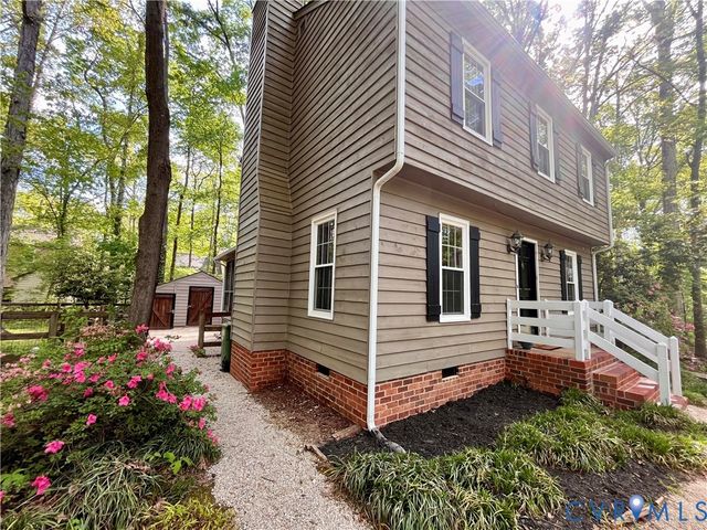 13700 Watkins Glen Rd, Midlothian, VA 23112