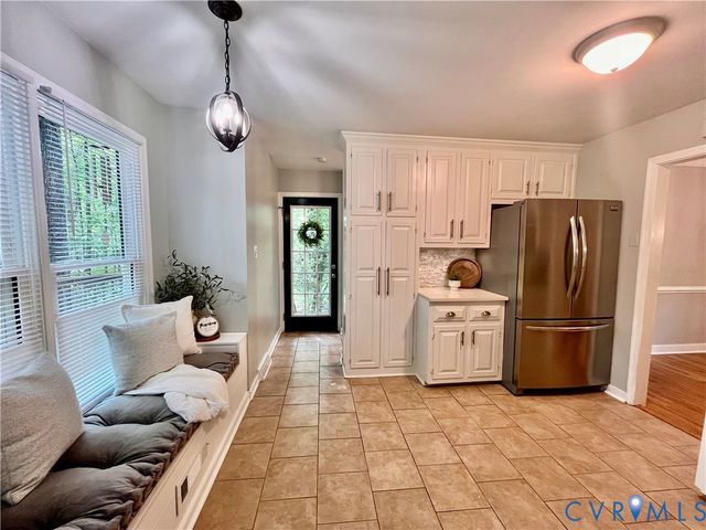 13700 Watkins Glen Rd, Midlothian, VA 23112
