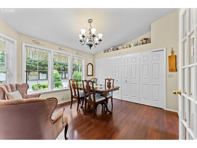 1953 KENARD St Nw, Salem, OR 97304