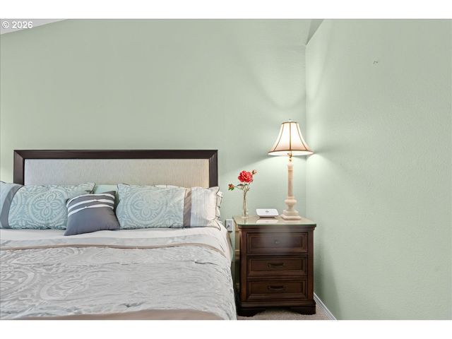 1953 KENARD St Nw, Salem, OR 97304