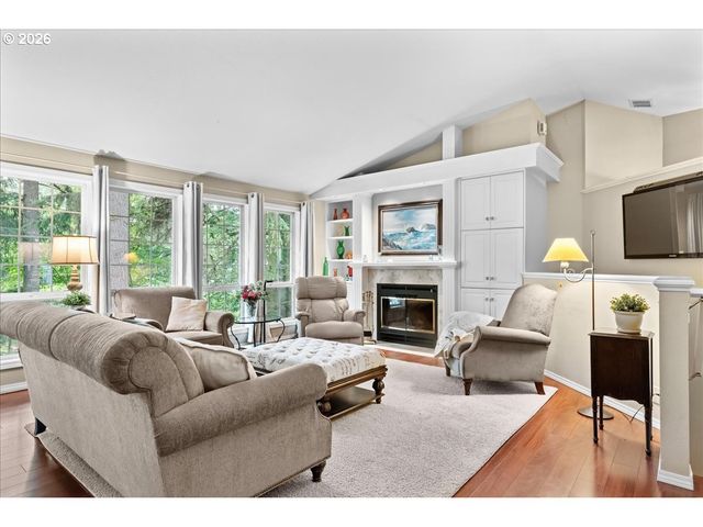 1953 KENARD St Nw, Salem, OR 97304